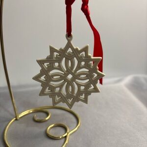 Lenox Porcelain Ivory Snowflake Ornament – New in Package